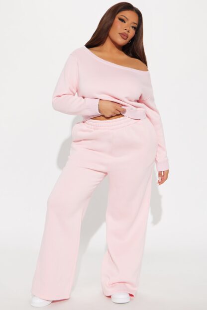 Conjunto de Pantalón y Top Fleece con Cuello Alto - Image 10