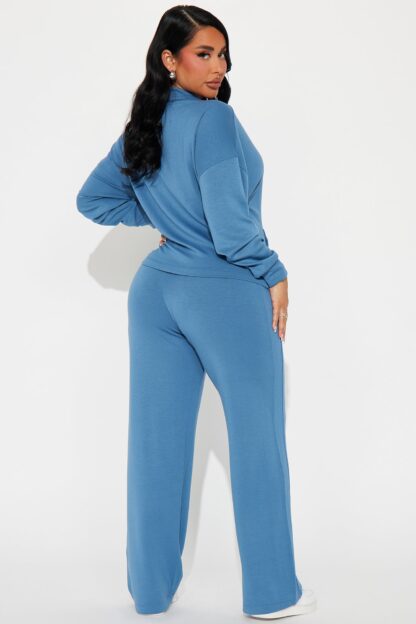 Conjunto de Pantalón y Chaqueta Suave con Cierre Frontal - Image 3