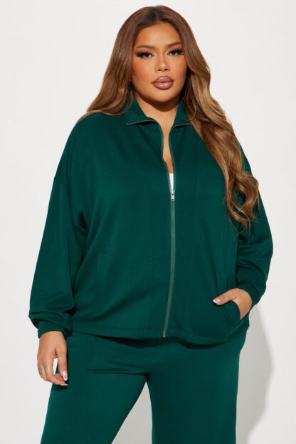 Conjunto de Pantalón y Chaqueta Suave con Cierre Frontal - Image 20