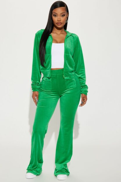 Conjunto de Pantalón y Chaqueta de Terciopelo con Capucha