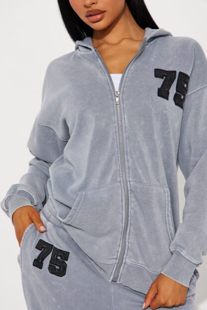 Conjunto de Pantalón y Hoodie en Fleece Lavado VIP Player - Image 4